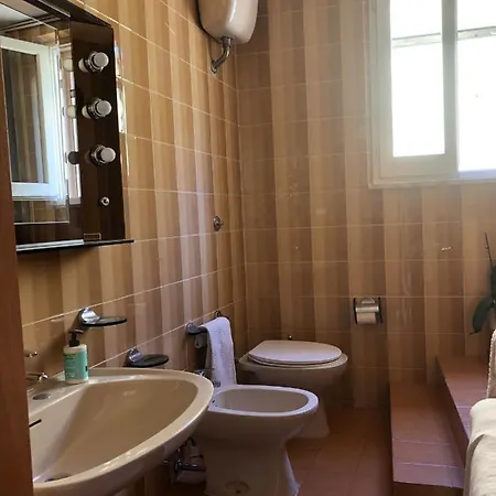 בית נופש Casa Elegante In Centro A *